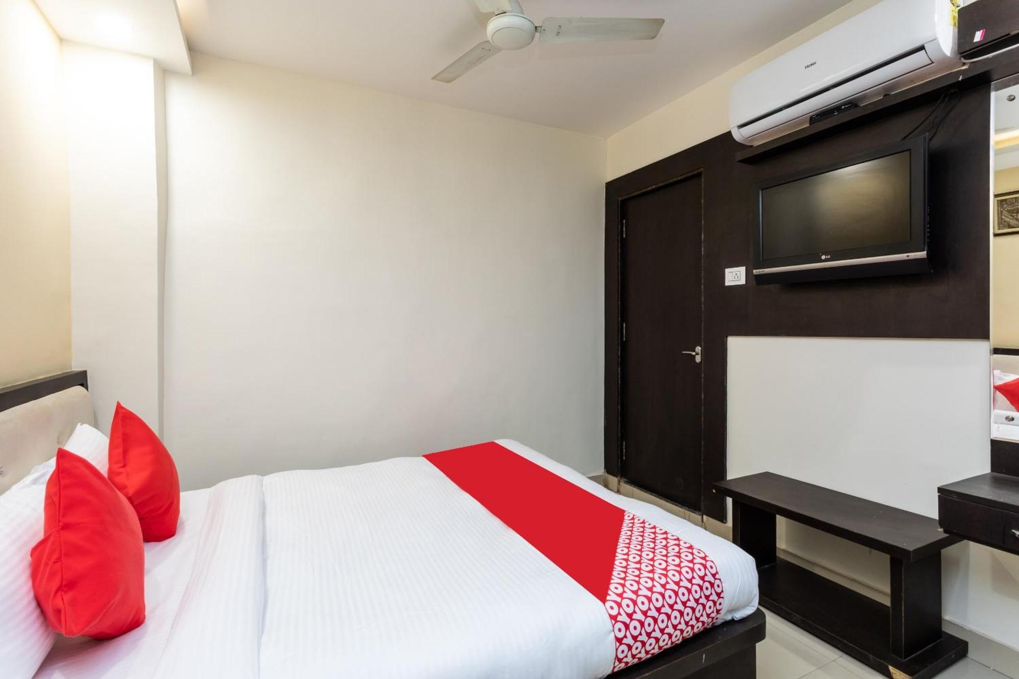 בהופאל Spot On Hotel Trishla מראה חיצוני תמונה